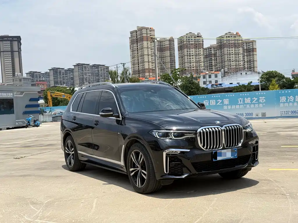 BMW X7 2022 — фото 3