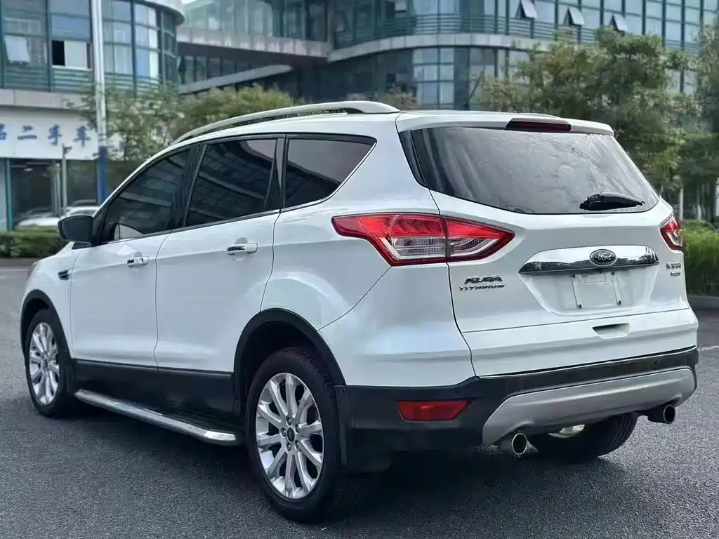 Ford Kuga 2014 — фото 7