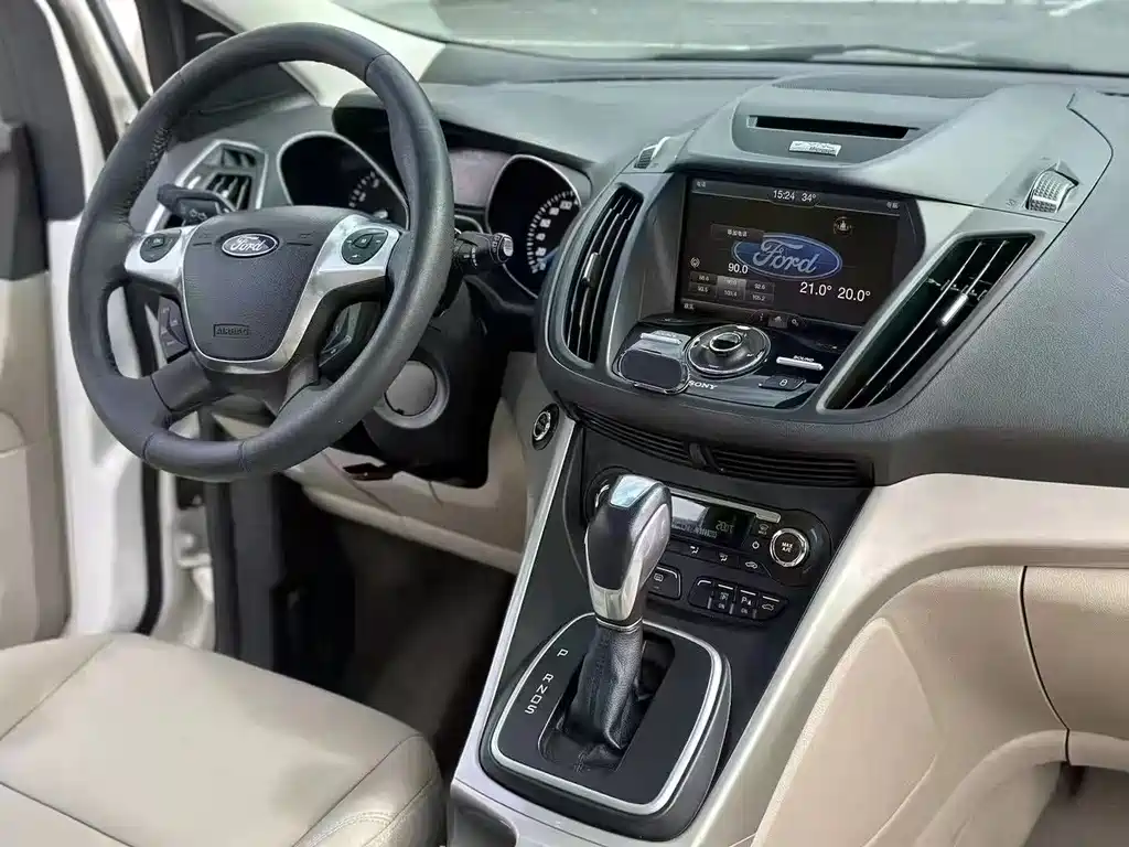 Ford Kuga 2014 — фото 6