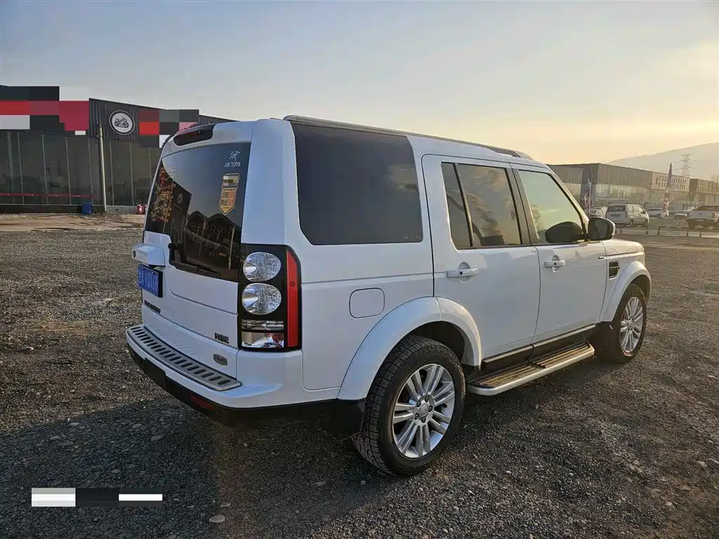 Land Rover Discovery 2015 — фото 4