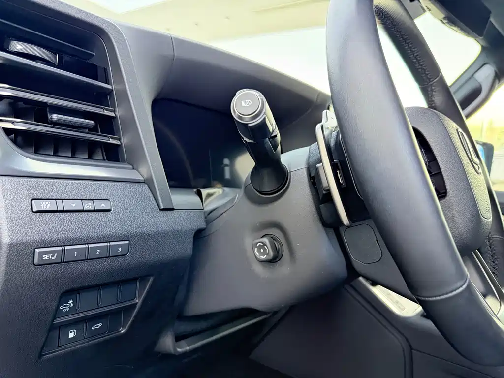 Lexus GX 2025 — фото 18