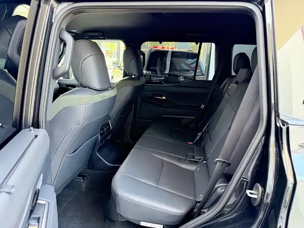 Lexus GX 2024