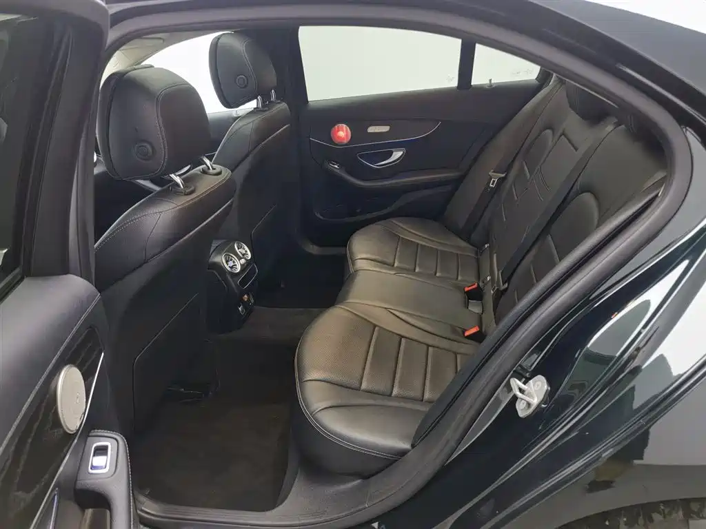 Mercedes-Benz C-Class 2022 — фото 15