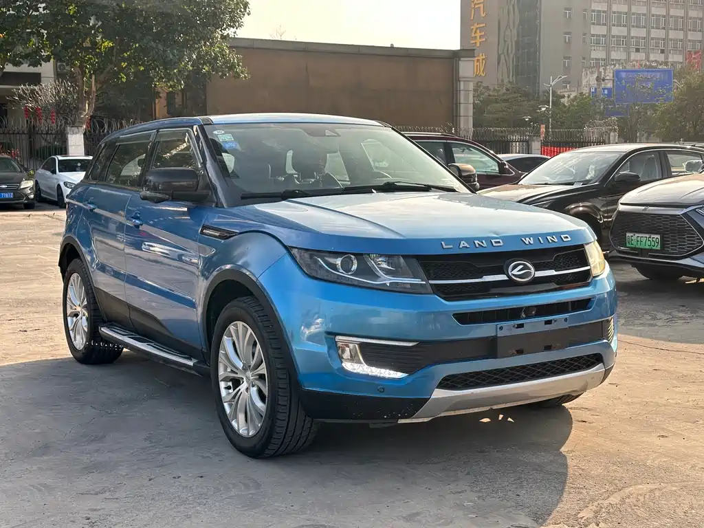 Landwind X7 2016 — фото 3