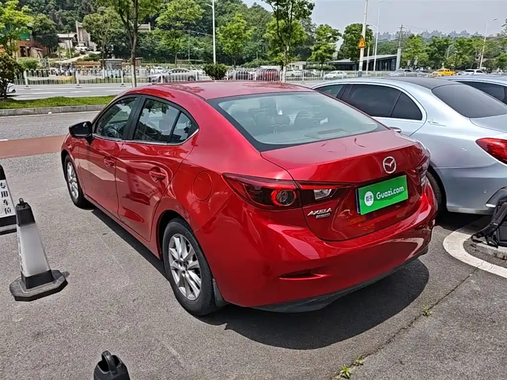 Mazda 3 Axela 2017 — фото 5