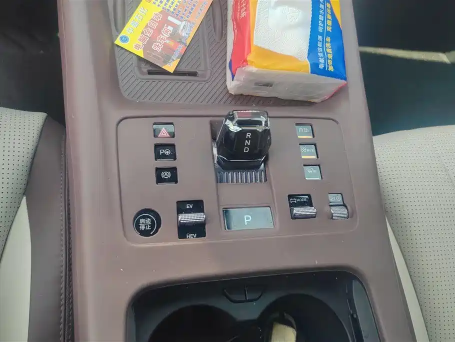BYD Seal 07 DM-i 2025 — фото 16