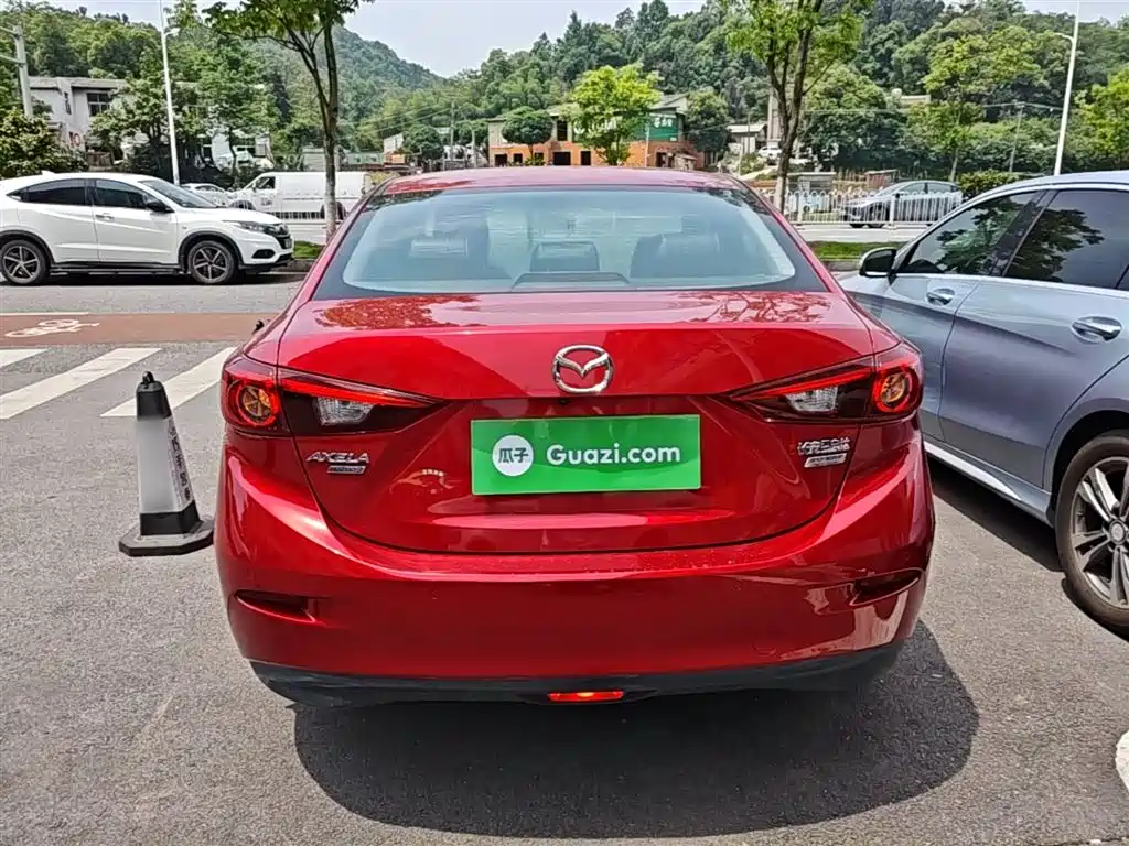Mazda 3 Axela 2017 — фото 6