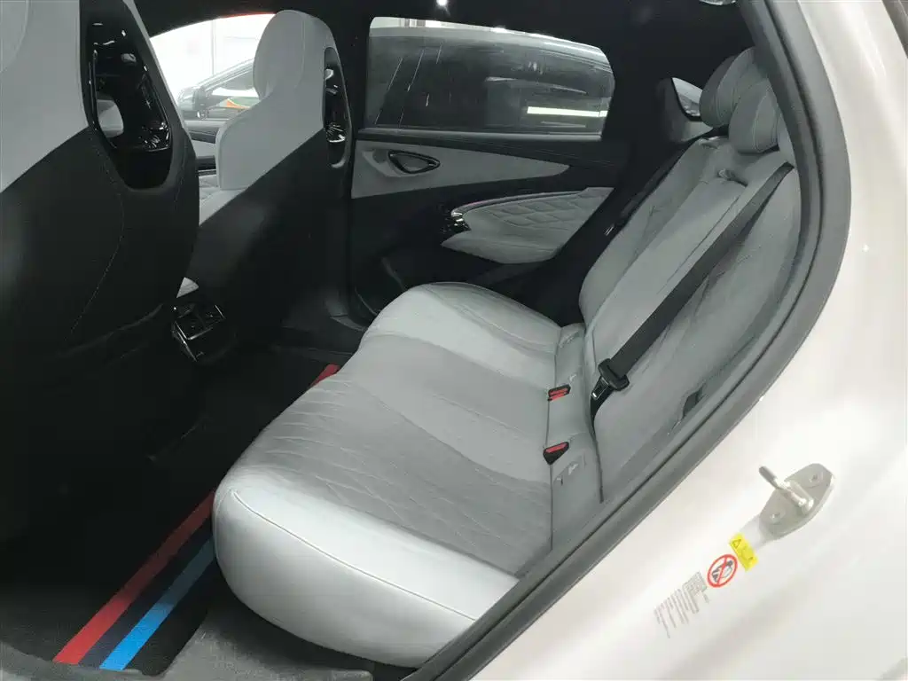 BYD Seal 2023 — фото 17