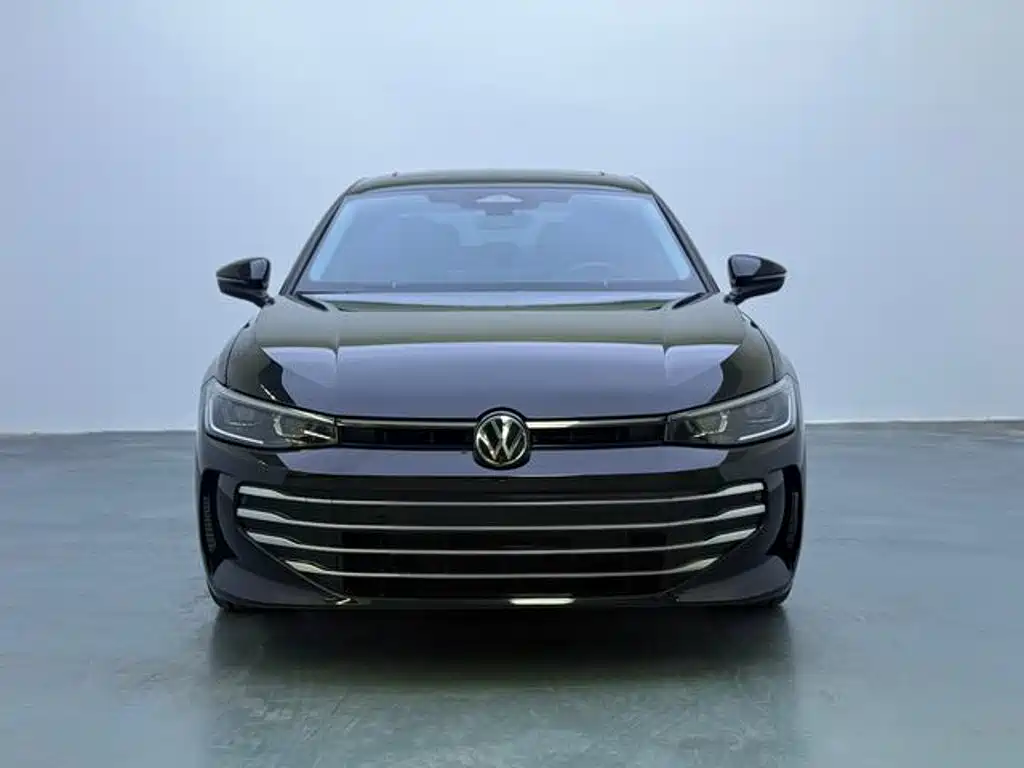 Volkswagen Passat 2025 — фото 5