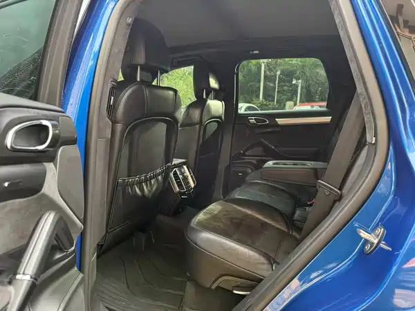 Porsche Cayenne 2016