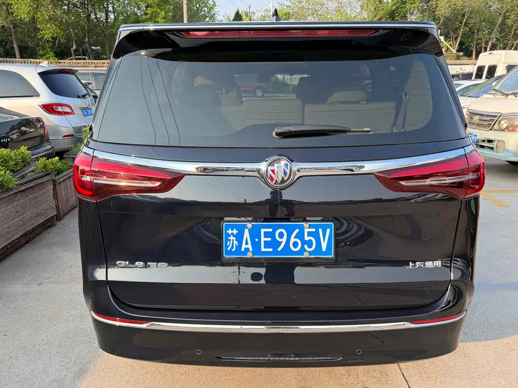 Buick GL8 2023