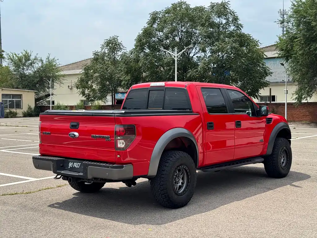 Ford F-150 Raptor 2014
