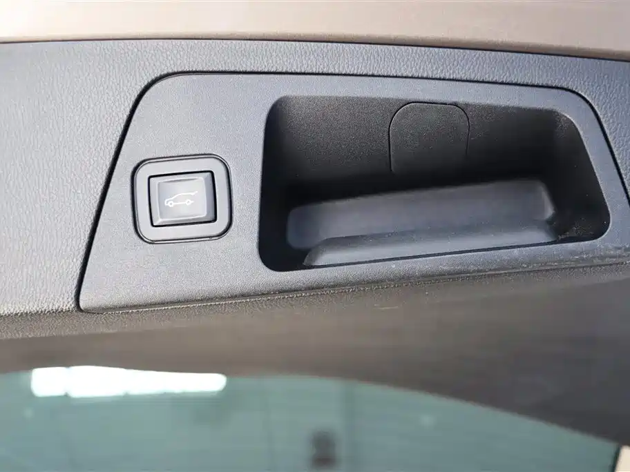 Buick Envision Plus 2018 — фото 25