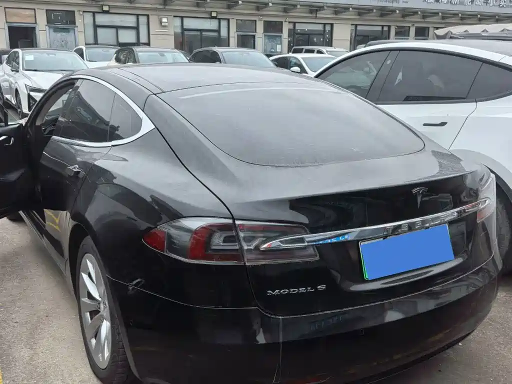 Tesla Model S 2016 — фото 5
