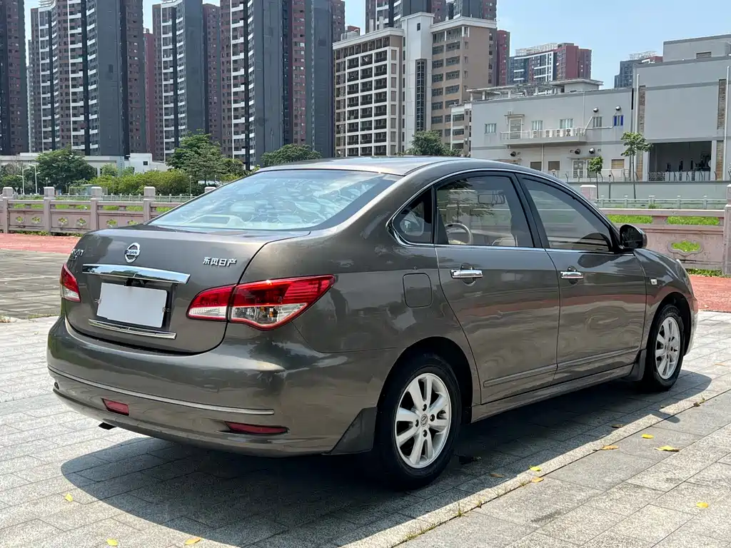 Nissan Sylphy 2012