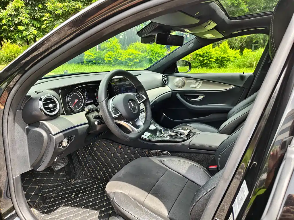 Mercedes-Benz E-Class 2018 — фото 9