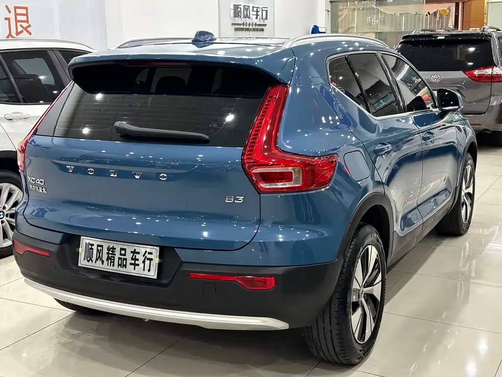 Volvo XC40 2022 — фото 34