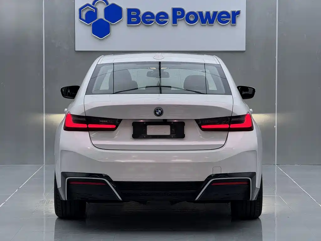 BMW i3 2024 — фото 7