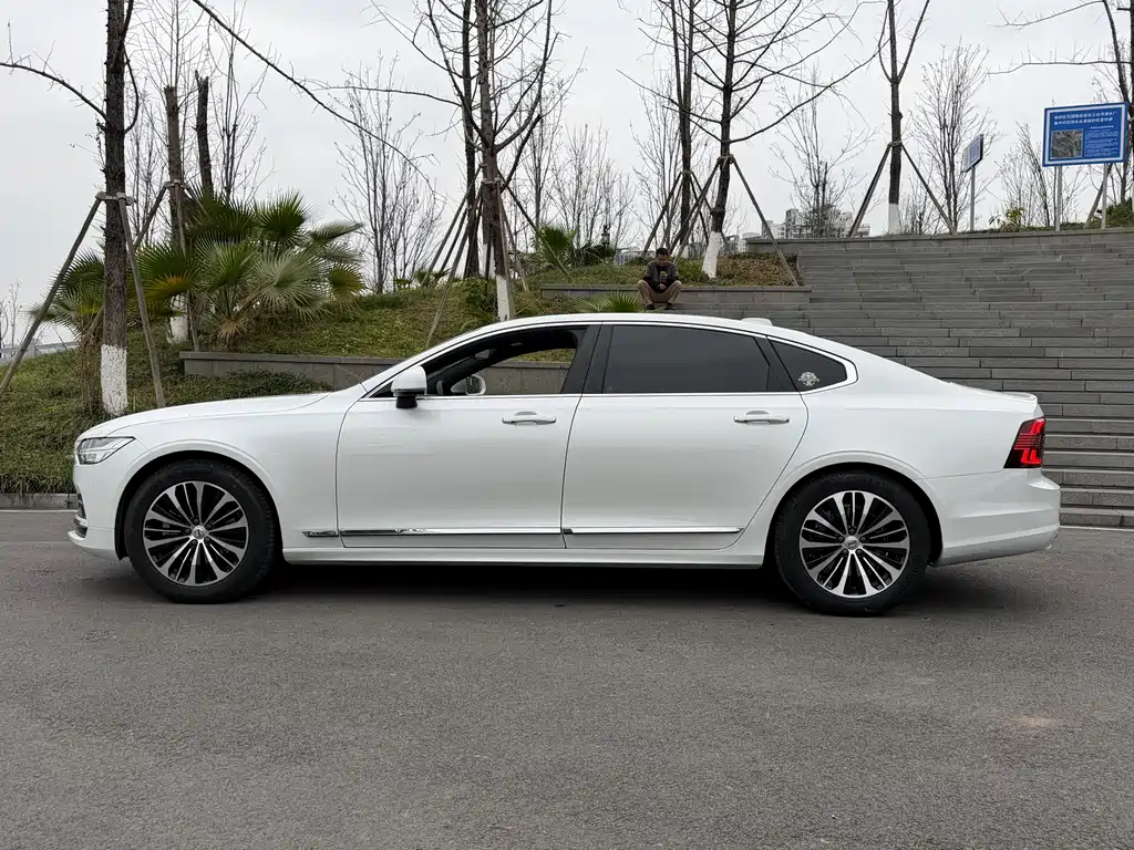 Volvo S90 2023 — фото 4