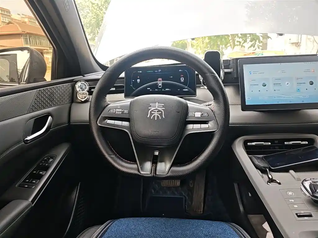BYD Qin PLUS 2025 — фото 11