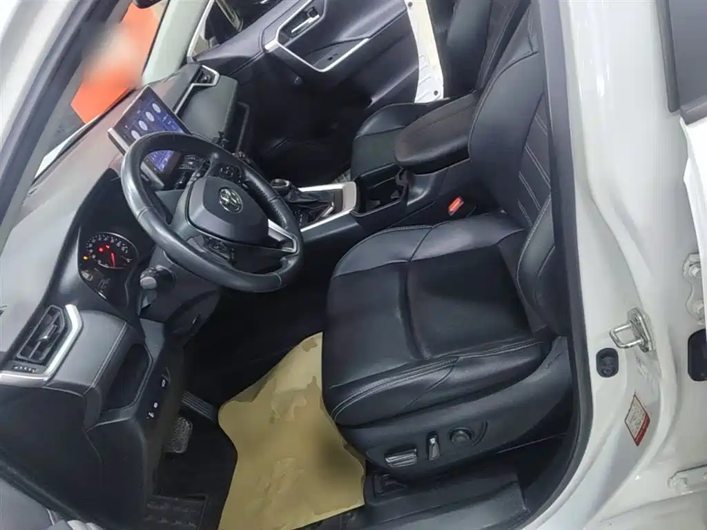 Toyota Wildlander 2020 — фото 15