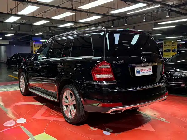 Mercedes-Benz GL-Class 2011