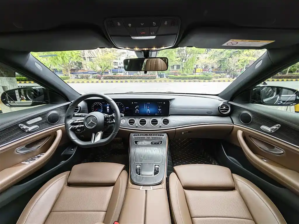 Mercedes-Benz E-Class 2022 — фото 8