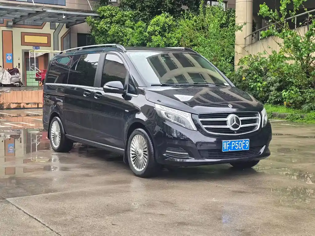 Mercedes-Benz V-Class 2018 — фото 2