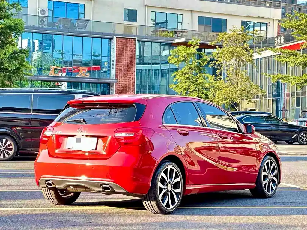 Mercedes-Benz A-Class 2015