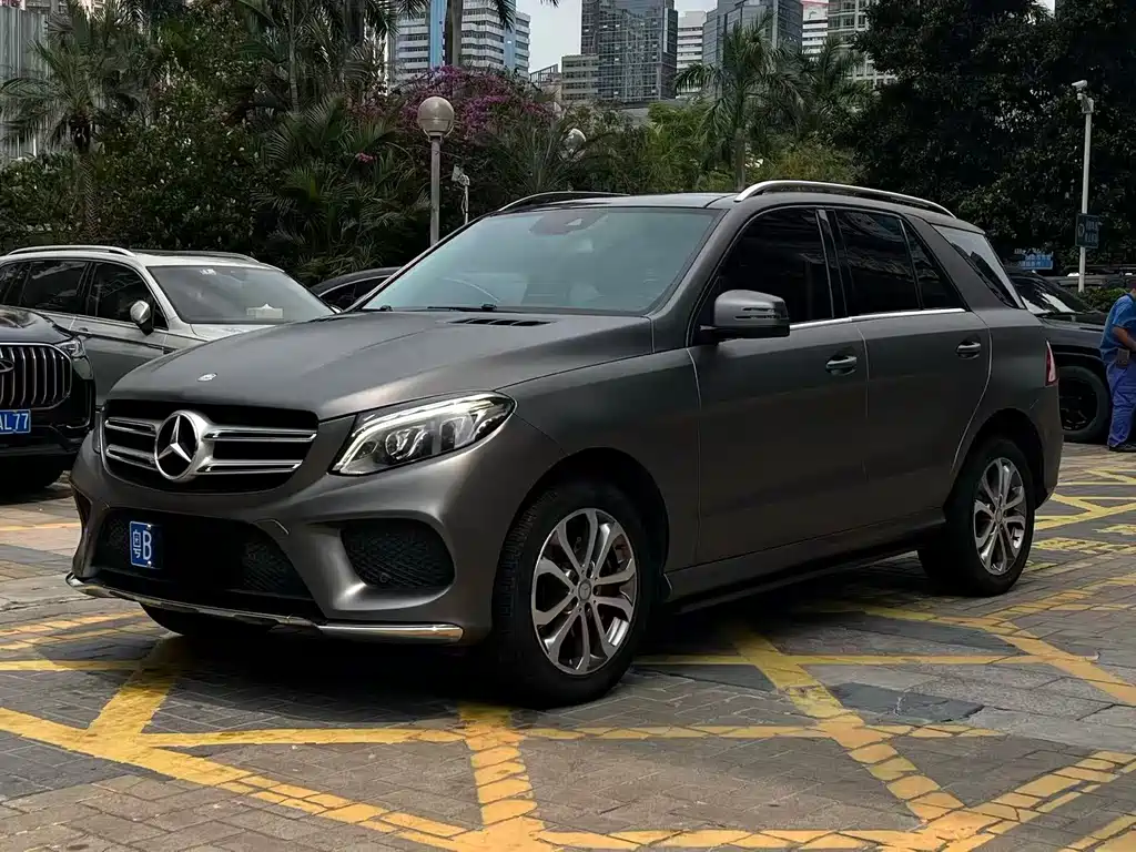 Mercedes-Benz GLE 2017 — фото 1