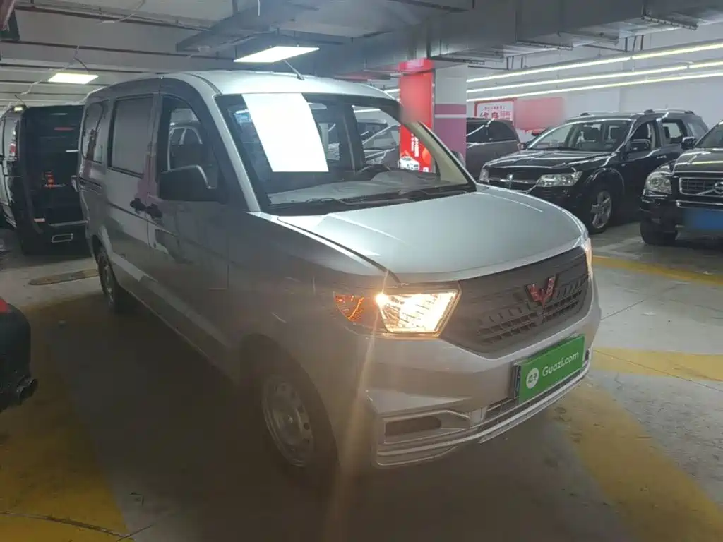 Wuling Hongguang V 2023 — фото 4