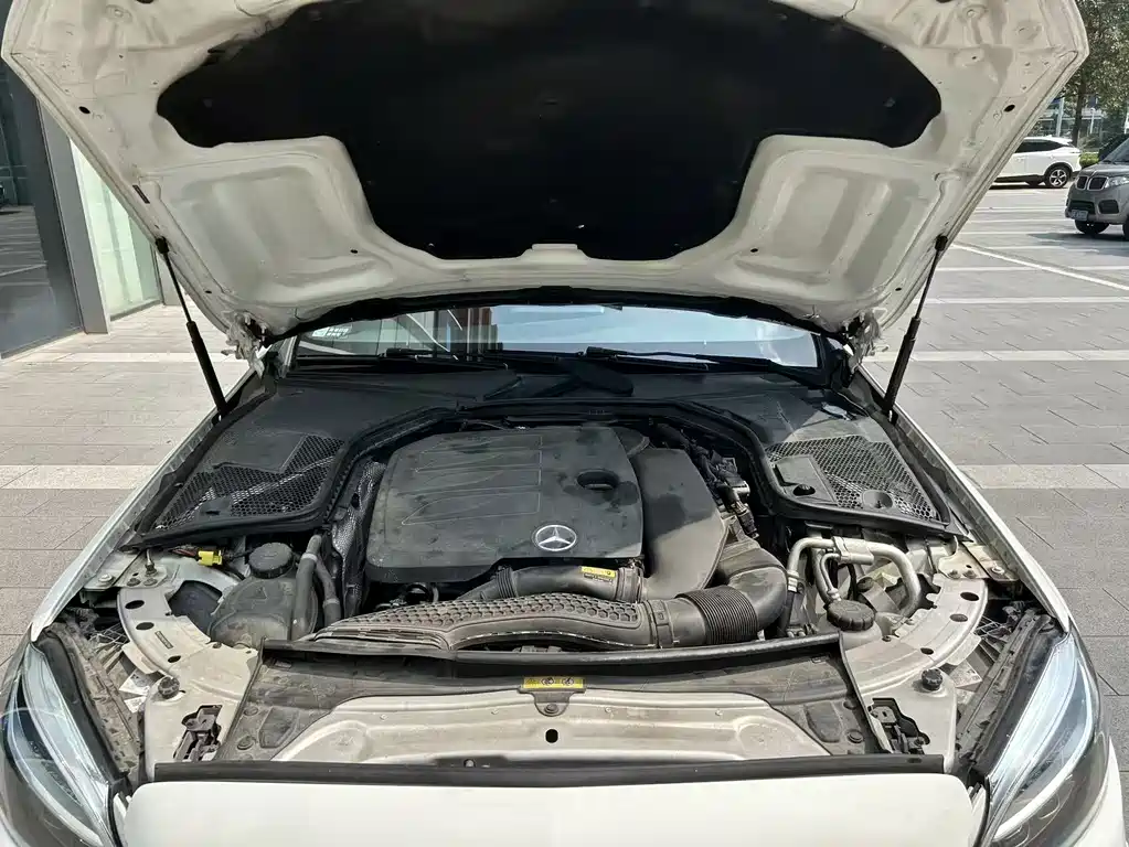 Mercedes-Benz C-Class 2019 — фото 13