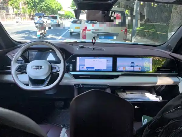 Geely Xingyue L 2024