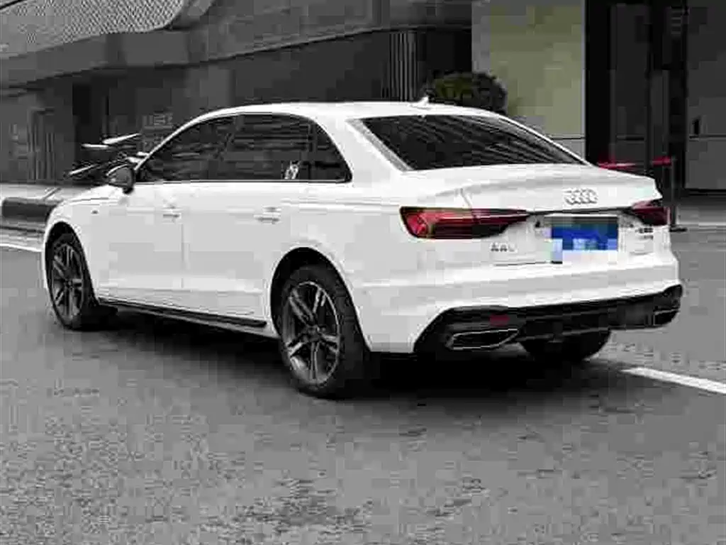 Audi A4L 2022 — фото 6