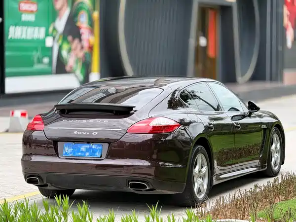 Porsche Panamera 2013