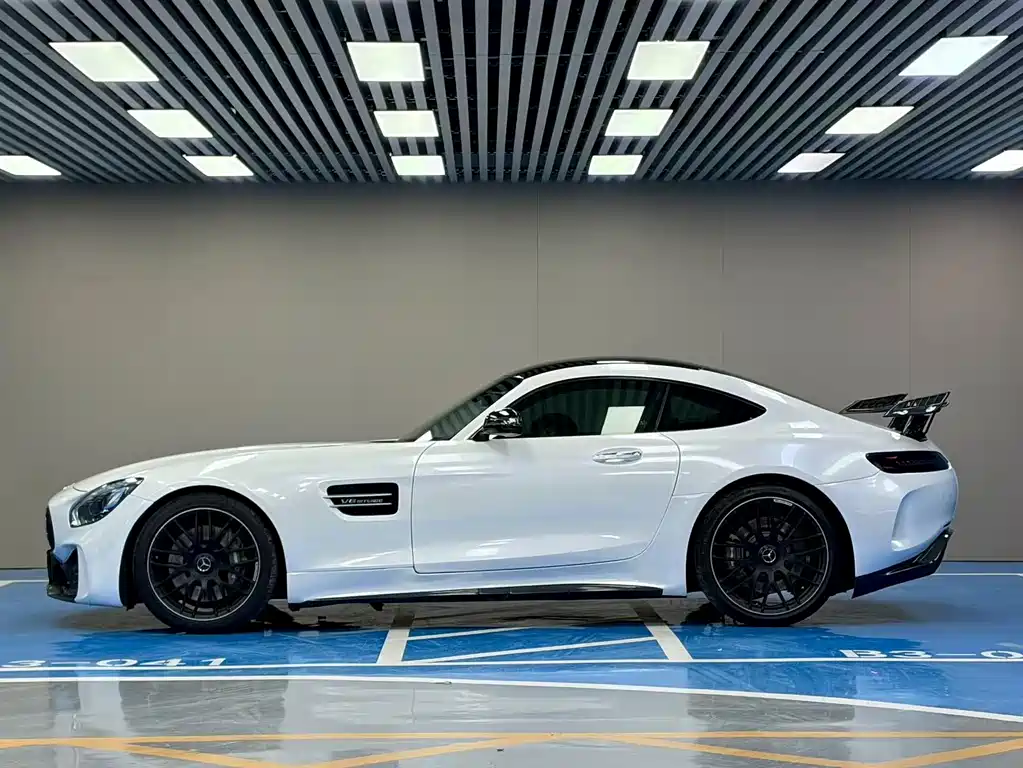 Mercedes-Benz AMG GT 2018 — фото 6