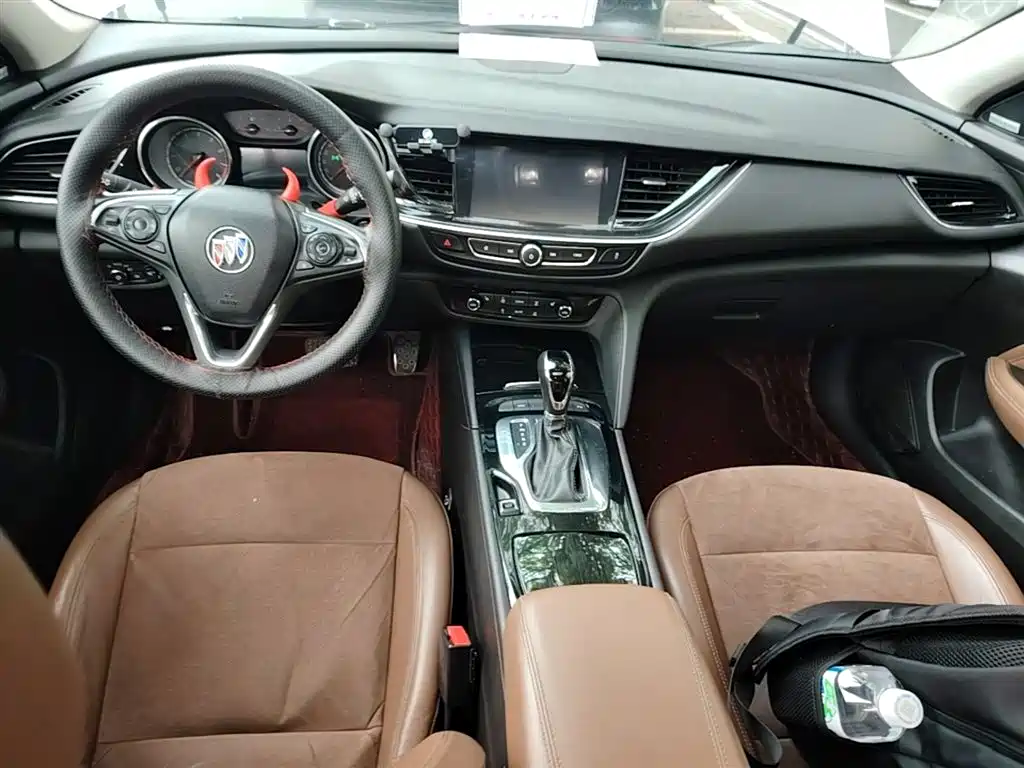 Buick Regal 2017 — фото 10
