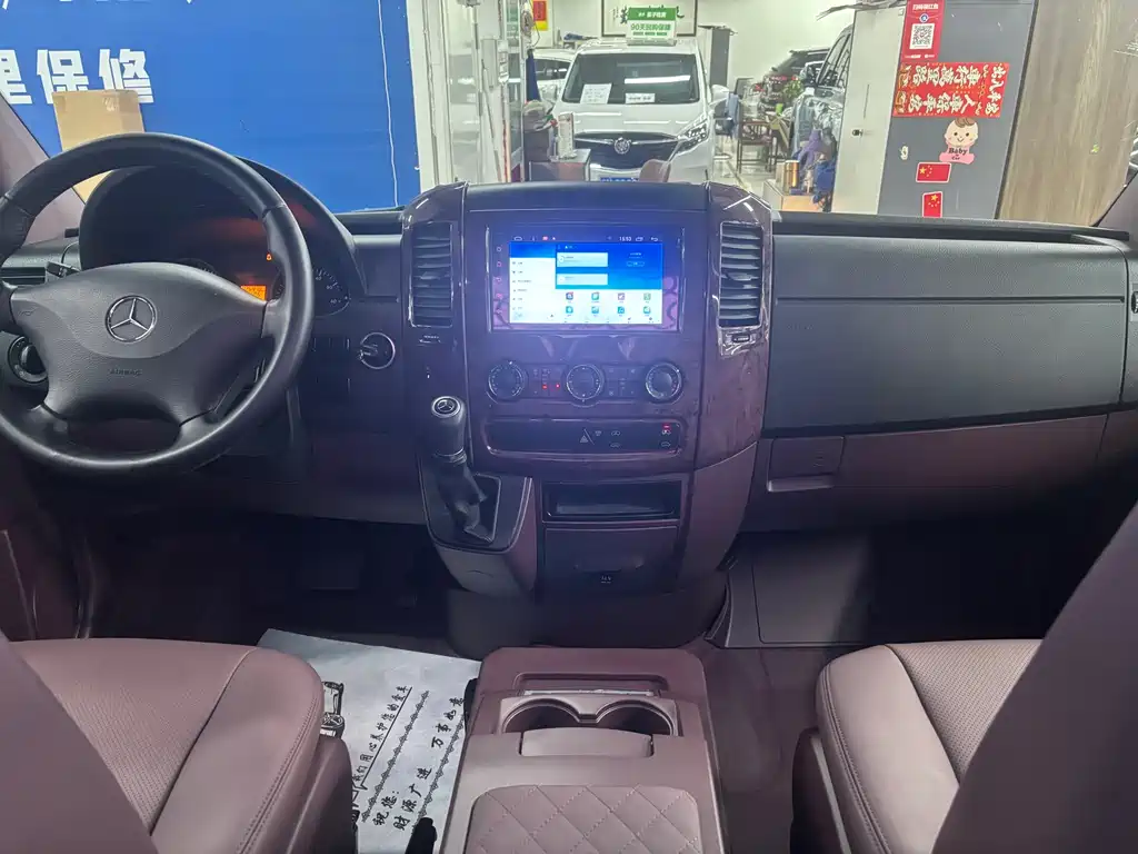 Mercedes-Benz Sprinter 2018 — фото 18
