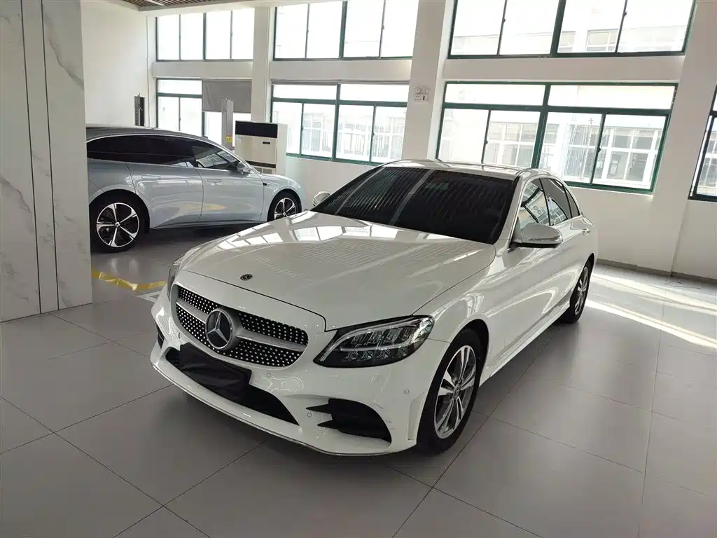 Mercedes-Benz C-Class 2020 — фото 2