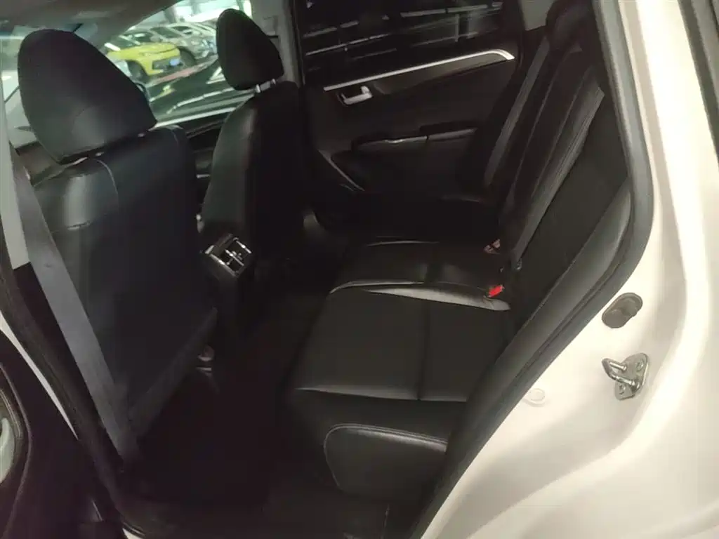 Honda Jade 2015 — фото 17