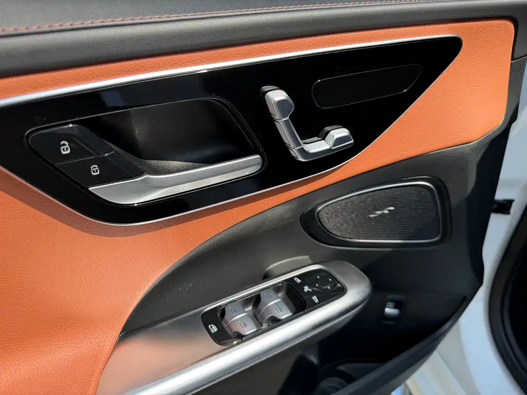 Mercedes-Benz C-Class 2023 — фото 14