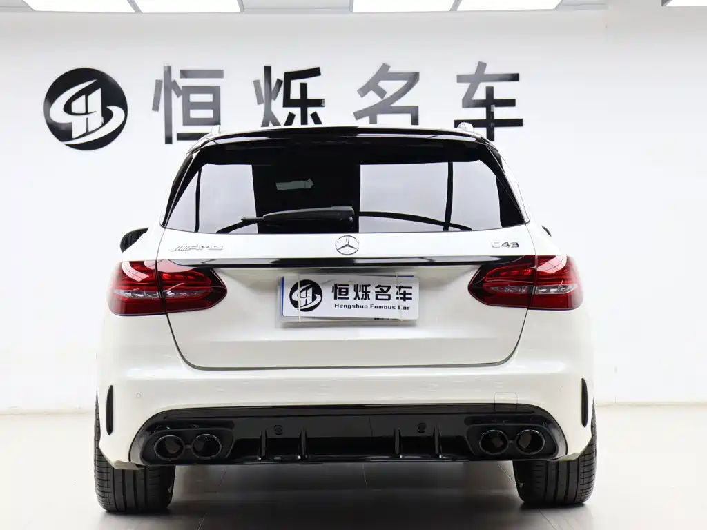 Mercedes-Benz C-Class AMG 2020 — фото 25