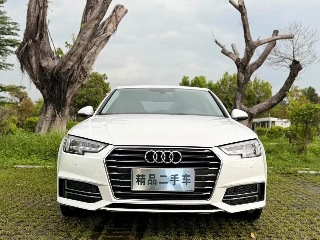 Audi A4L 2019 — фото 2