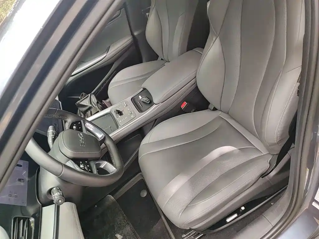 BYD Seal 07 DM-i 2024 — фото 15
