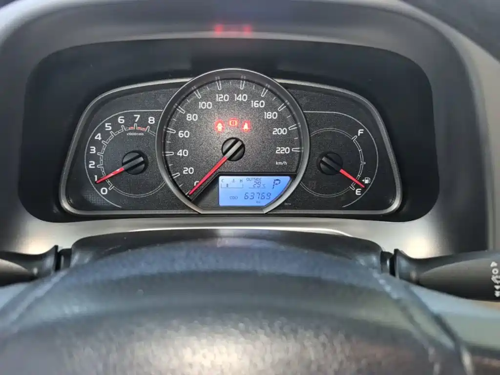 Toyota RAV4 2018 — фото 12