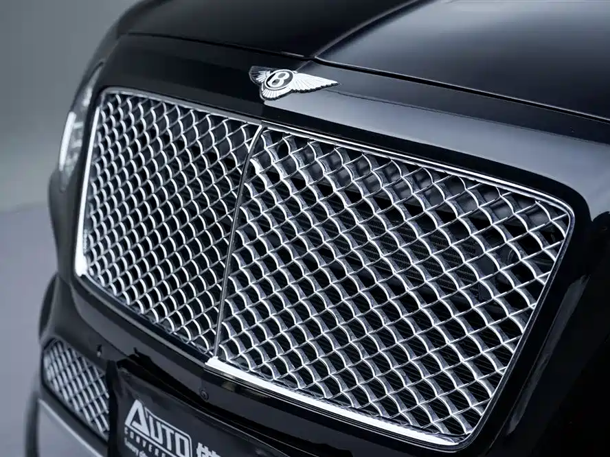 Bentley Bentayga 2016 — фото 18
