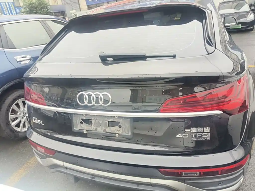 Audi Q5L Sportback 2022 — фото 6