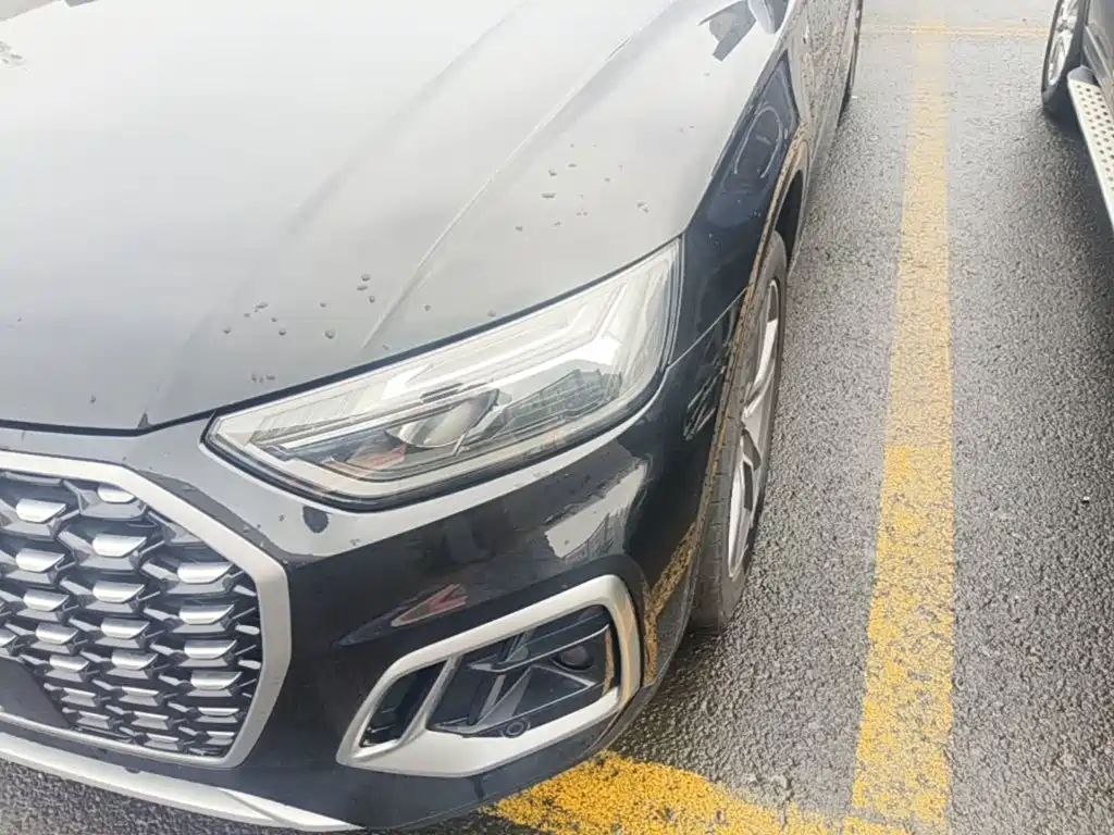 Audi Q5L Sportback 2022 — фото 24