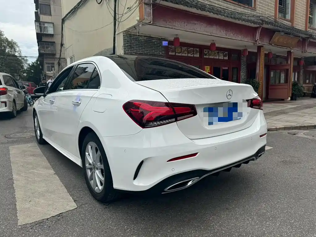 Mercedes-Benz A-Class 2020 — фото 11