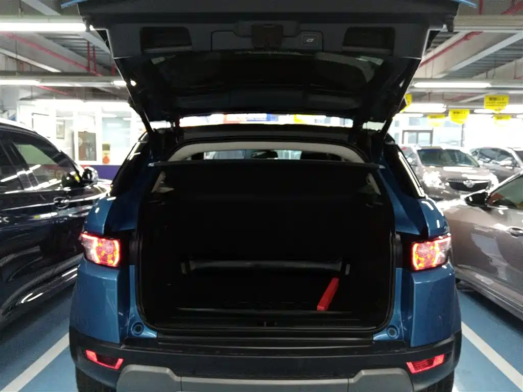 Land Rover Evoque 2015 — фото 15